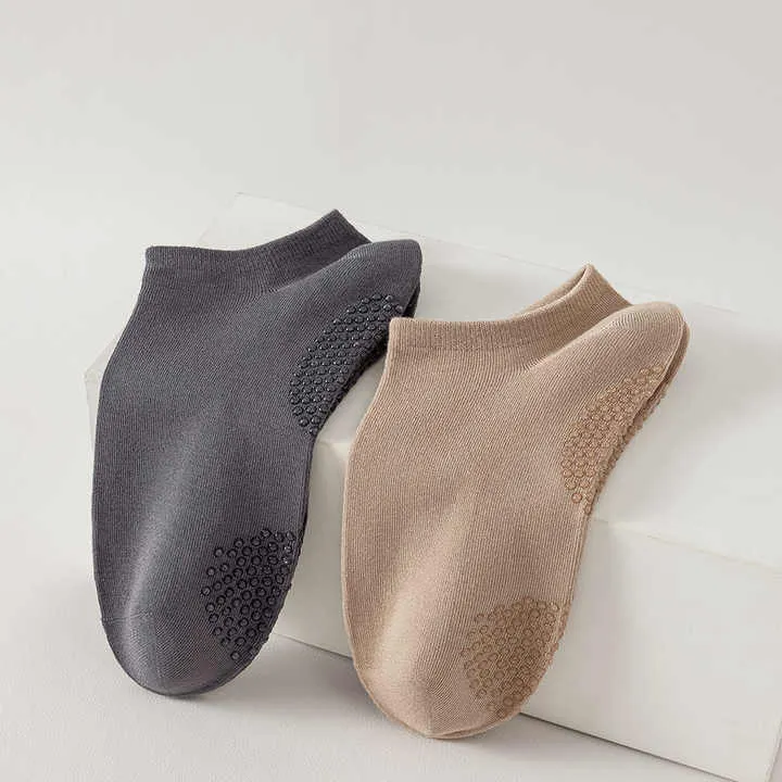 جوارب رجالية كاجوال جيدة التهوية من الخيزران . Men's Casual Breathable Organic Bamboo Socks Solid