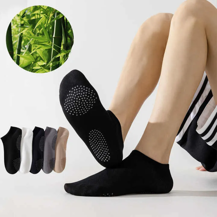 جوارب رجالية كاجوال جيدة التهوية من الخيزران . Men's Casual Breathable Organic Bamboo Socks Solid