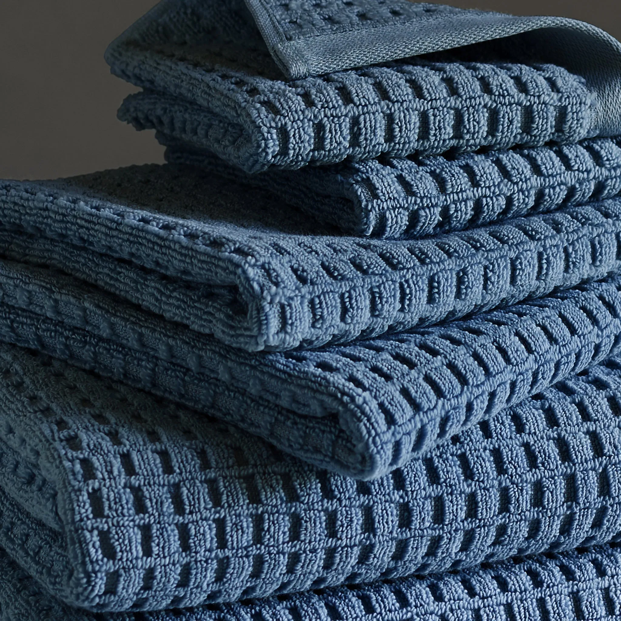 DKNY Quick Dry Towel Set